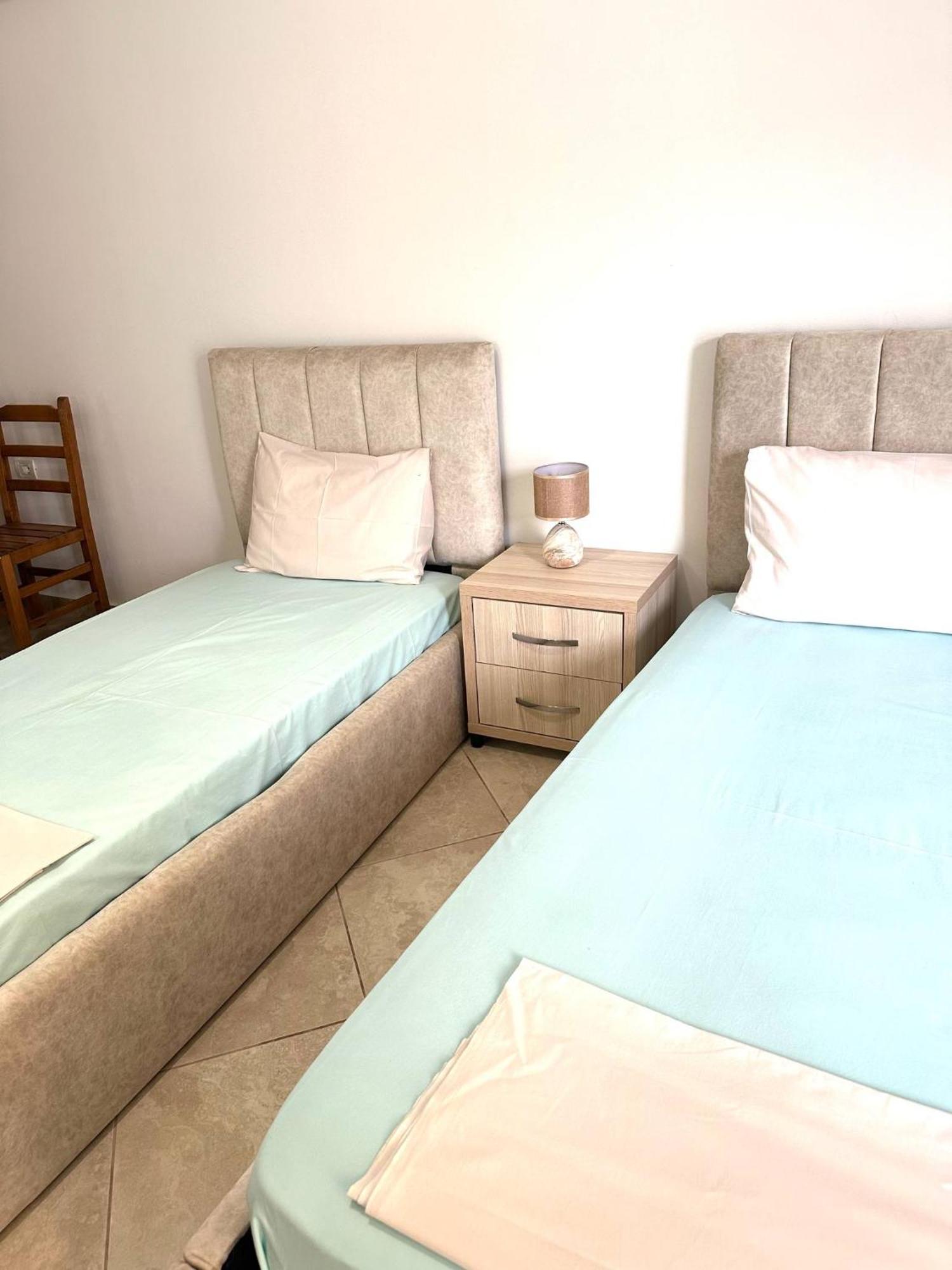 Rooms With View Χειμάρρα Δωμάτιο φωτογραφία